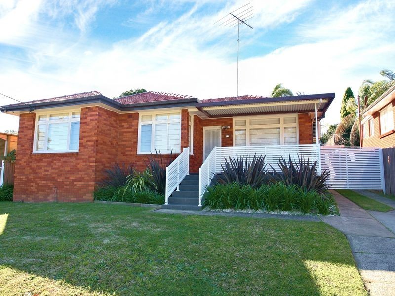 12 Curzon Road, Padstow Heights NSW 2211