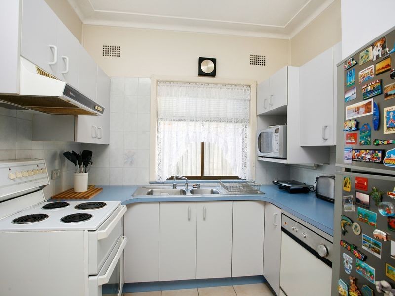 127 Davies Road, Padstow NSW 2211