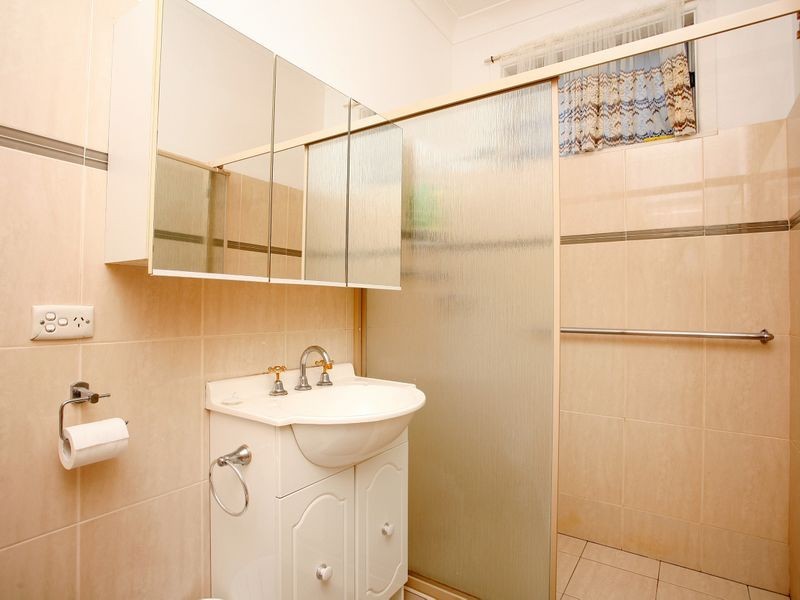 127 Davies Road, Padstow NSW 2211