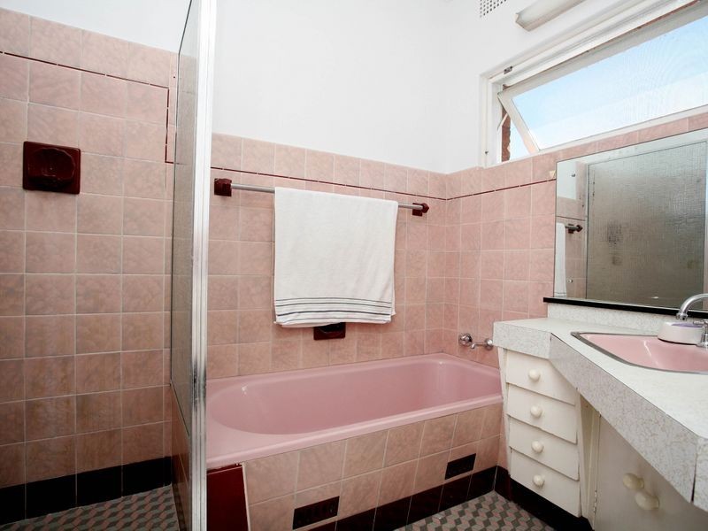 8/176 Broad Arrow Road, Riverwood NSW 2210