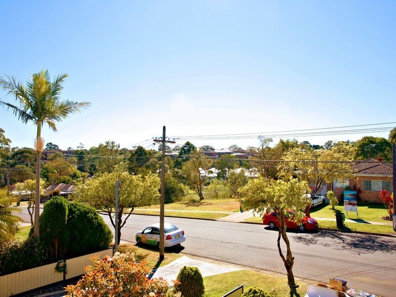 65 Thomas Street, Picnic Point NSW 2213