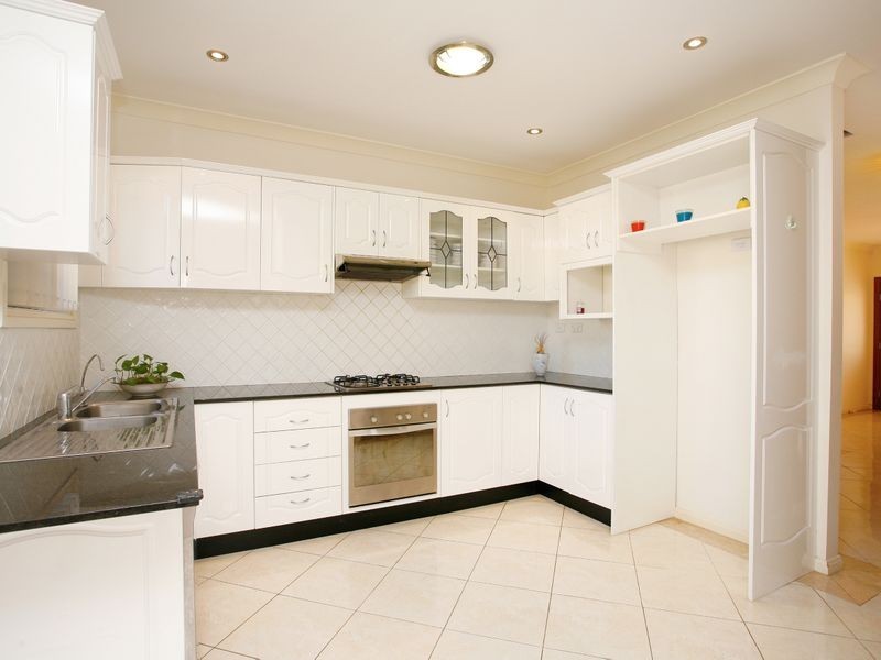 65 Thomas Street, Picnic Point NSW 2213