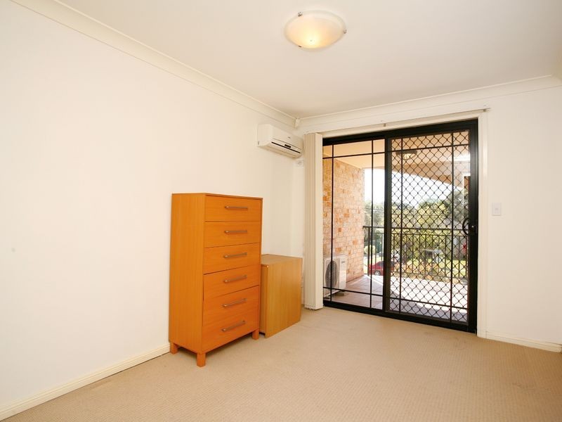 65 Thomas Street, Picnic Point NSW 2213