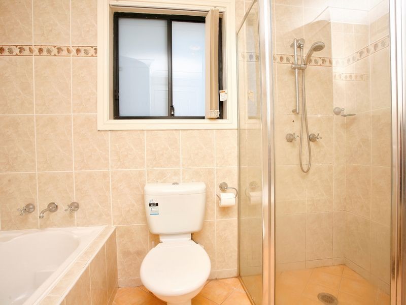 65 Thomas Street, Picnic Point NSW 2213