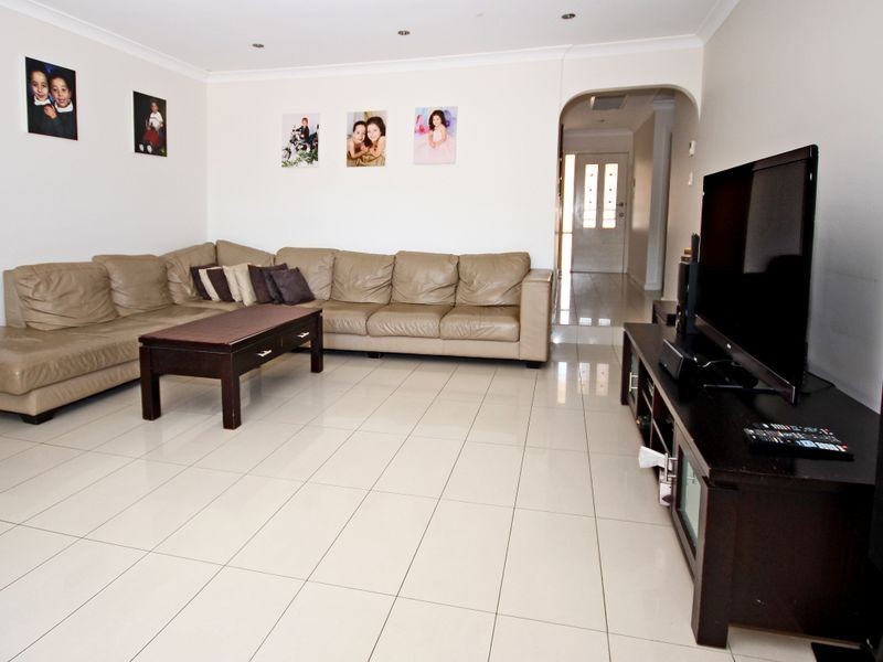 7/9 Chiswick Road, Greenacre NSW 2190