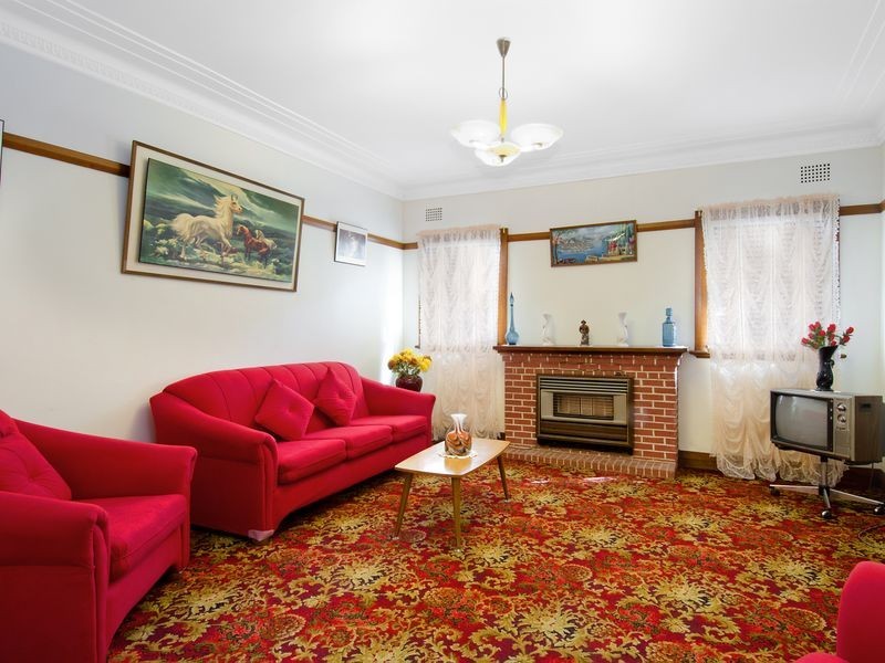 23 Monie Avenue, East Hills NSW 2213