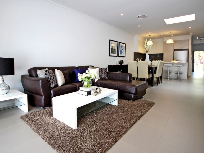 2/32 Eddie Avenue, Panania NSW 2213