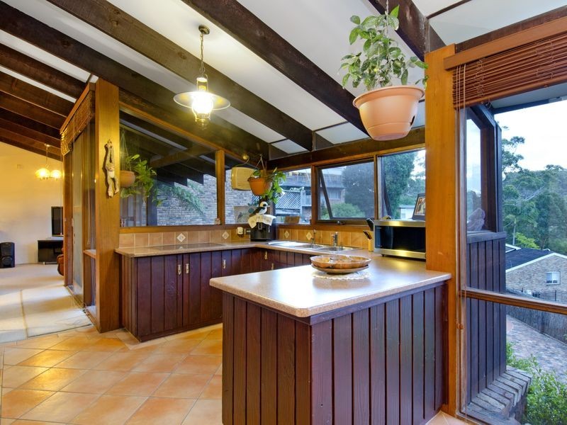 3 Murdock Crescent, Lugarno NSW 2210