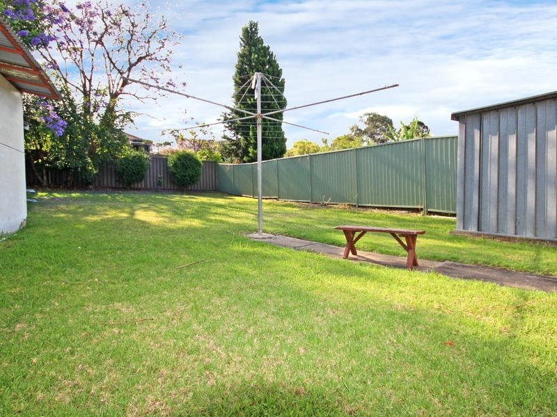 41 Hodgkinson Crescent, Panania NSW 2213