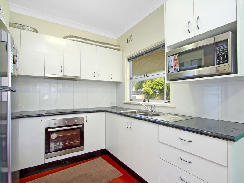 41 Wall Avenue, Panania NSW 2213