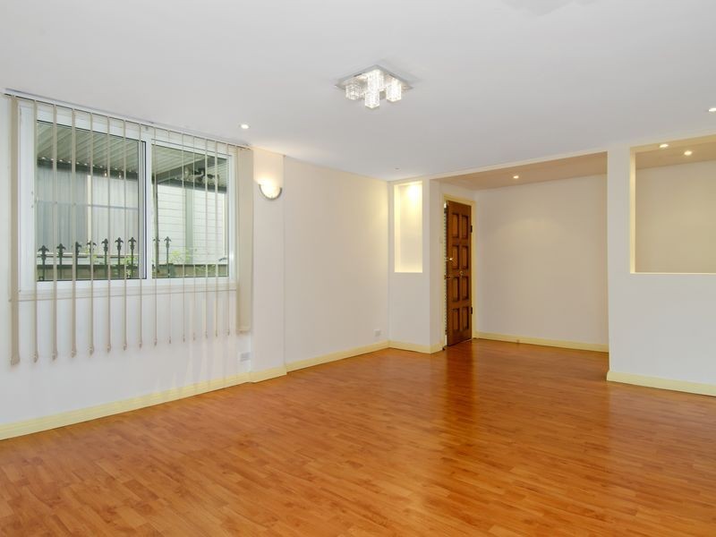 61 McGirr Street, Padstow NSW 2211