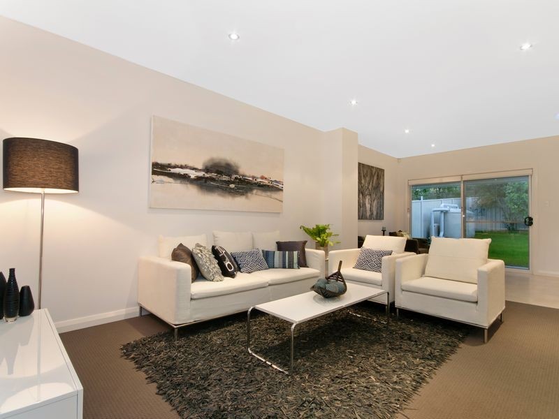 16A Mae Crescent, Panania NSW 2213