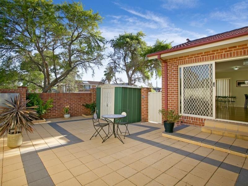 1/12 Ferndale Road, Revesby NSW 2212