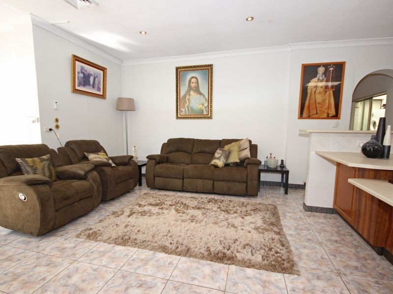 47 Isaac Street, Peakhurst NSW 2210