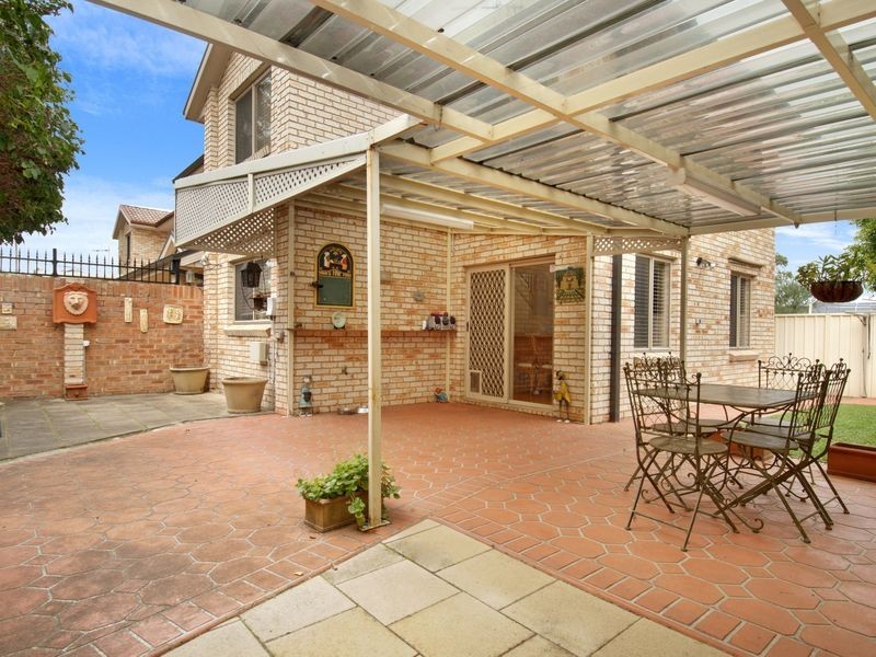 1 Freda Street, Picnic Point NSW 2213