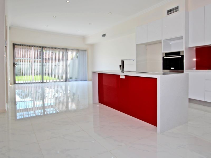 2 Laurel Crescent, Revesby NSW 2212