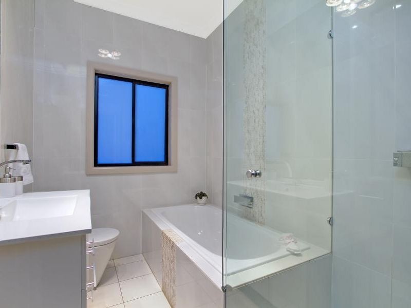 28 Oatley Street, Kingsgrove NSW 2208