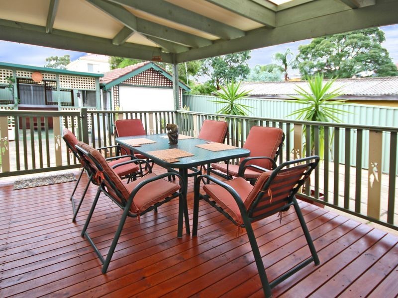 24 Sandakan Road, Revesby Heights NSW 2212