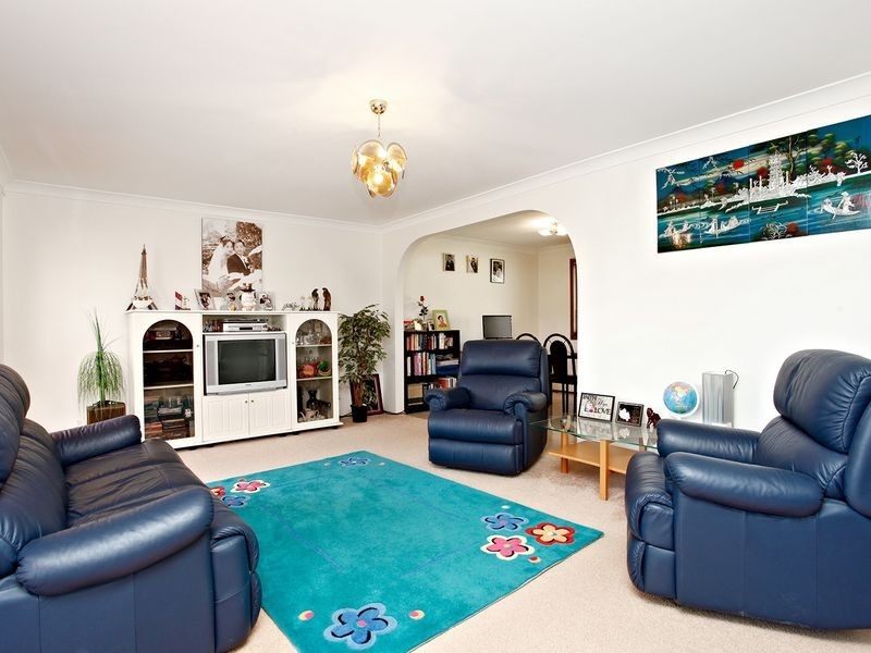 44 Mae Crescent, Panania NSW 2213