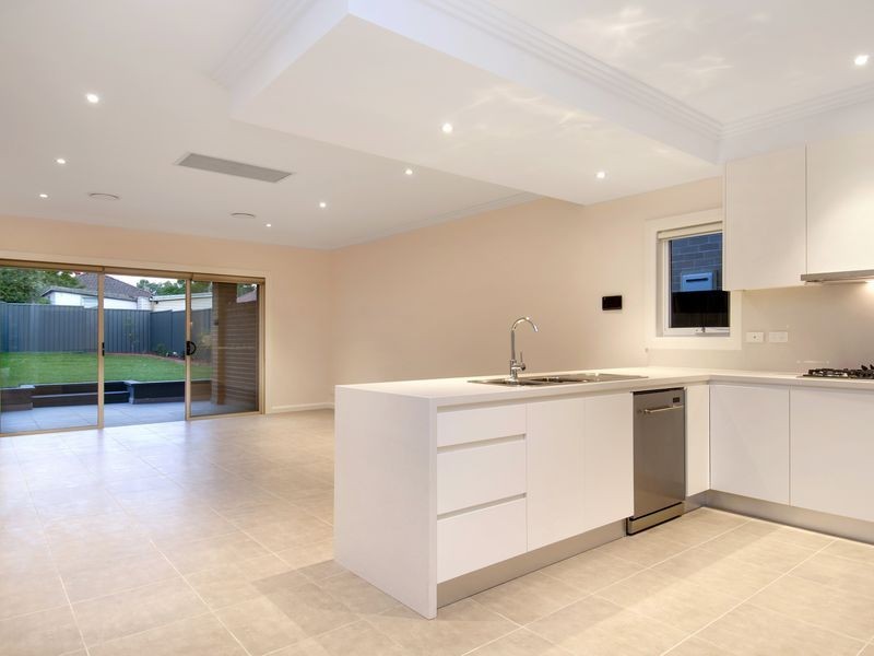 19A Harcourt Avenue, East Hills NSW 2213