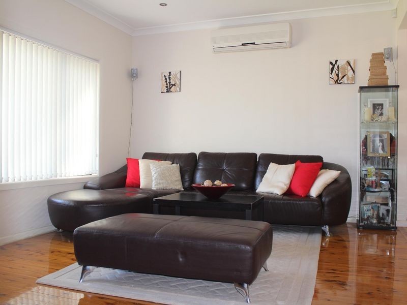 102 Mackenzie St, Revesby NSW 2212