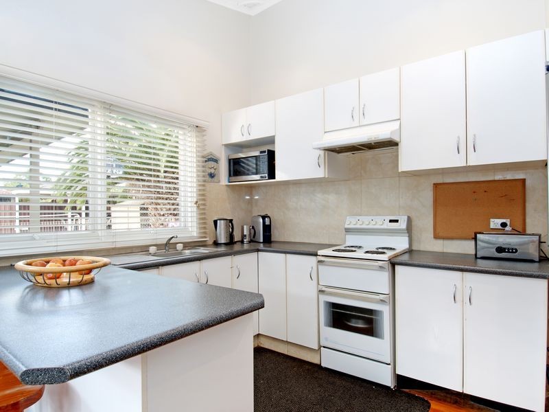 21 Lone Pine Avenue, Milperra NSW 2214