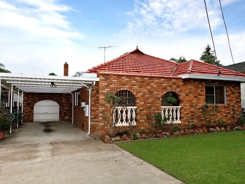 14 Kennedy St, Panania NSW 2213