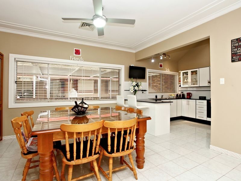 14 Kennedy St, Panania NSW 2213