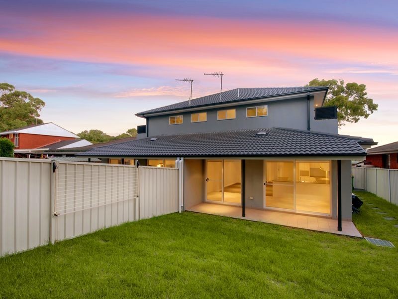 16 Mae Crescent, Panania NSW 2213