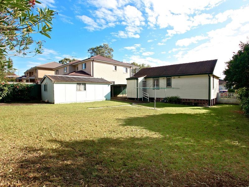11 Cory Avenue, Padstow NSW 2211