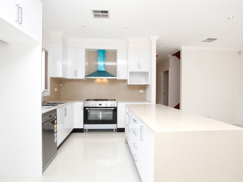 19 Wyatt Avenue, Padstow NSW 2211