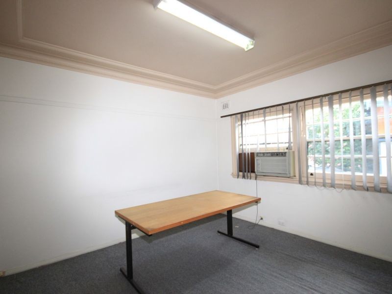 12 Howard Road, Padstow NSW 2211