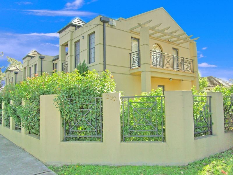 1/292 The River Road, Revesby NSW 2212