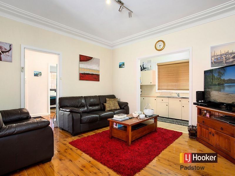 4 Rowland Street, Revesby NSW 2212
