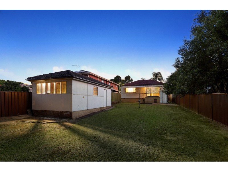 4 Rowland Street, Revesby NSW 2212