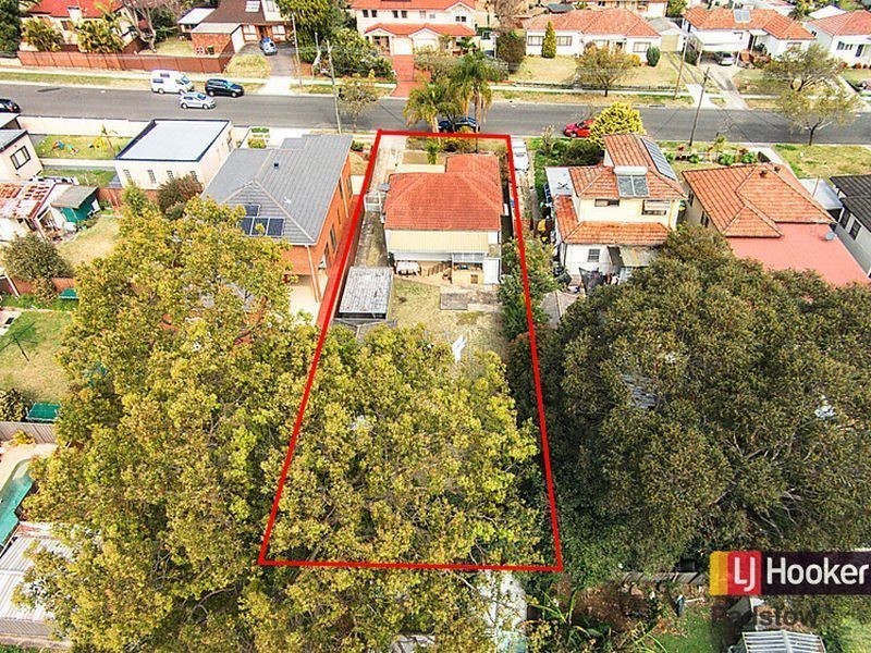 4 Rowland Street, Revesby NSW 2212