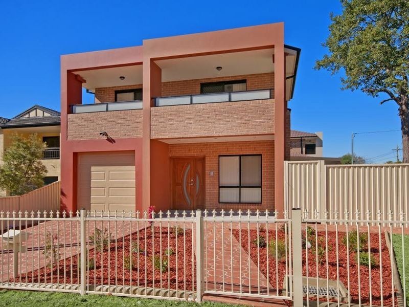 85 Picnic Point Road, Panania NSW 2213