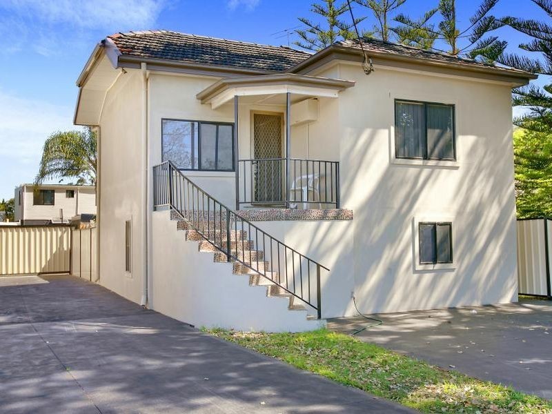 42 Newbridge Road, Chipping Norton NSW 2170