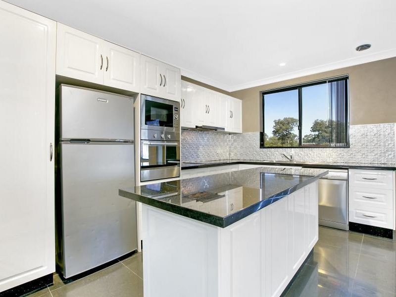 42 Newbridge Road, Chipping Norton NSW 2170