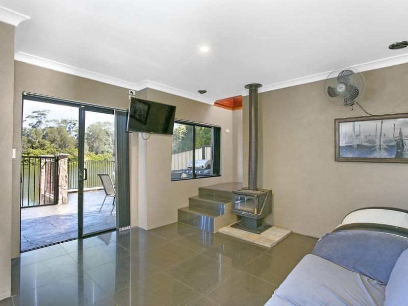 42 Newbridge Road, Chipping Norton NSW 2170