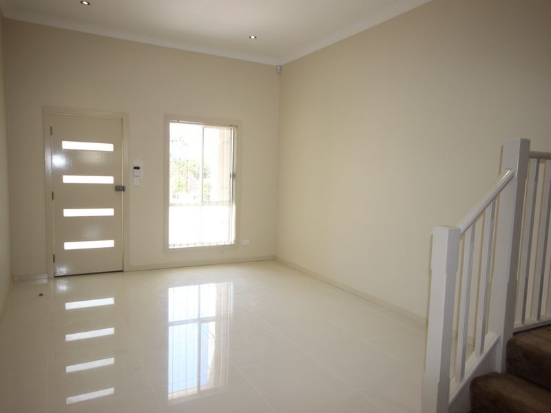 3/53 Chester Road, Ingleburn NSW 2565