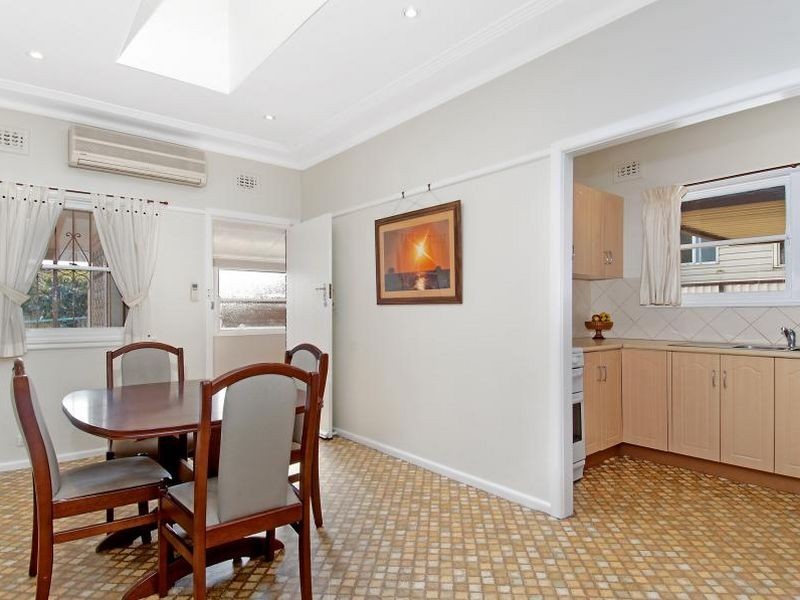 37 Gibson Avenue, Padstow NSW 2211