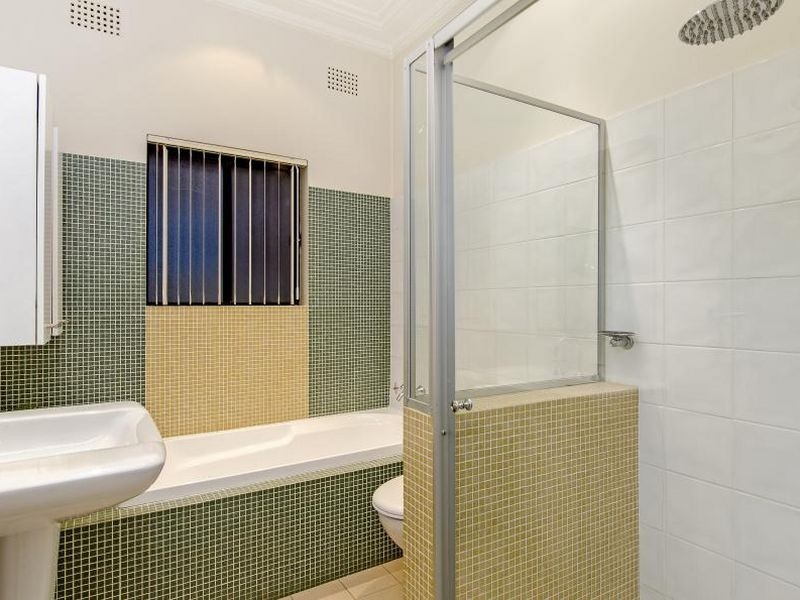 12 Monaro Avenue, Kingsgrove NSW 2208