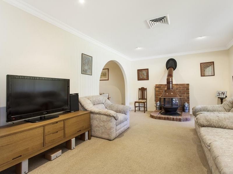 3 Meckiff Close, Menai NSW 2234