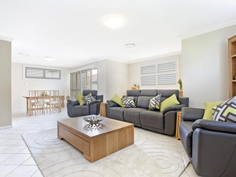 2/53 Lucas Road, East Hills NSW 2213