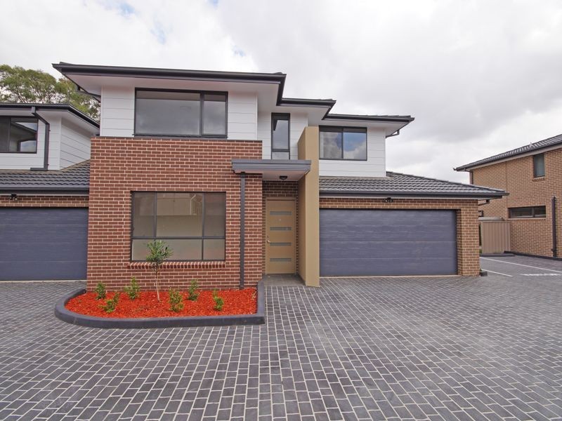 8 / 2 Jaclyn Street, Ingleburn NSW 2565