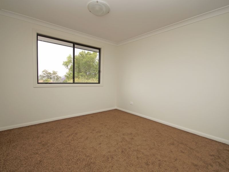 8 / 2 Jaclyn Street, Ingleburn NSW 2565