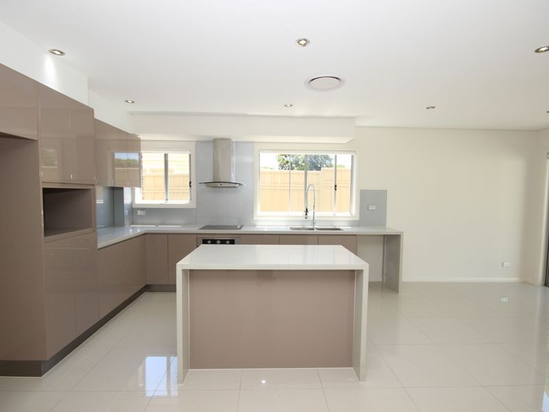 40 Sandakan Road, Revesby Heights NSW 2212