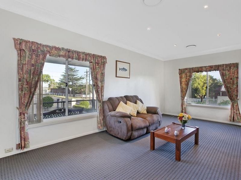 39 Gibson Avenue, Padstow NSW 2211