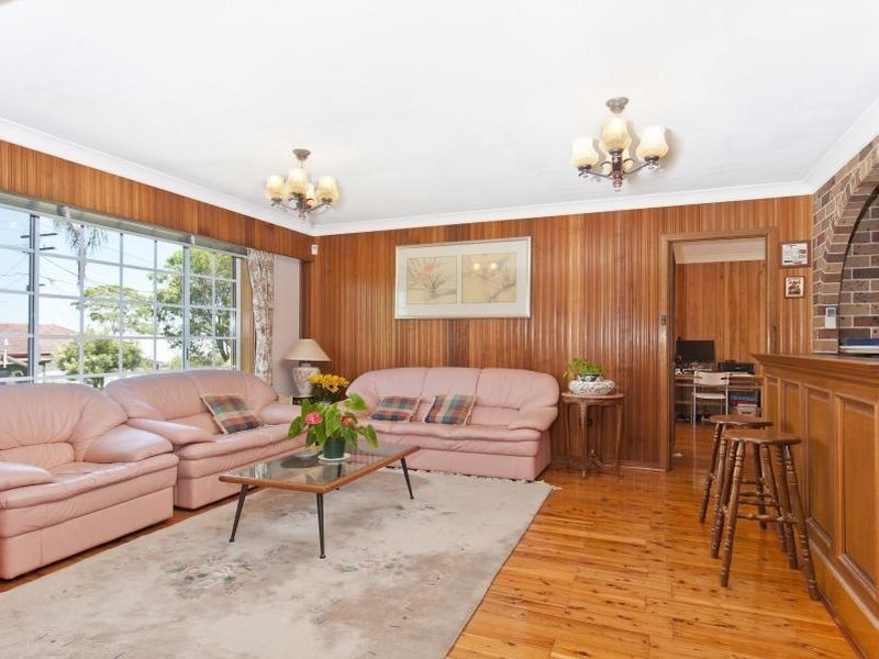 7 Wyalong Street, Panania NSW 2213